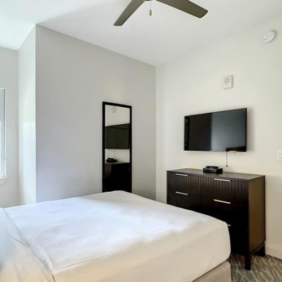 Grove Resort bedroom